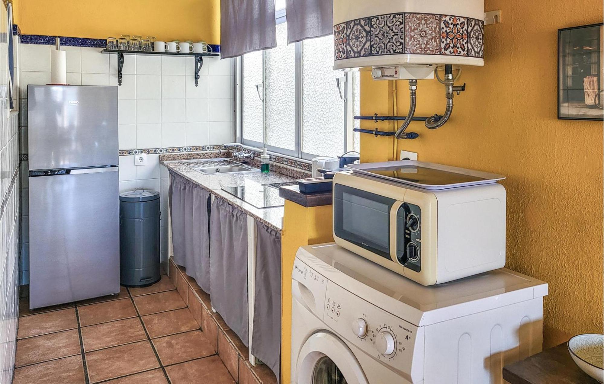 2 Bedroom Cozy Apartment In El Campello Exterior photo