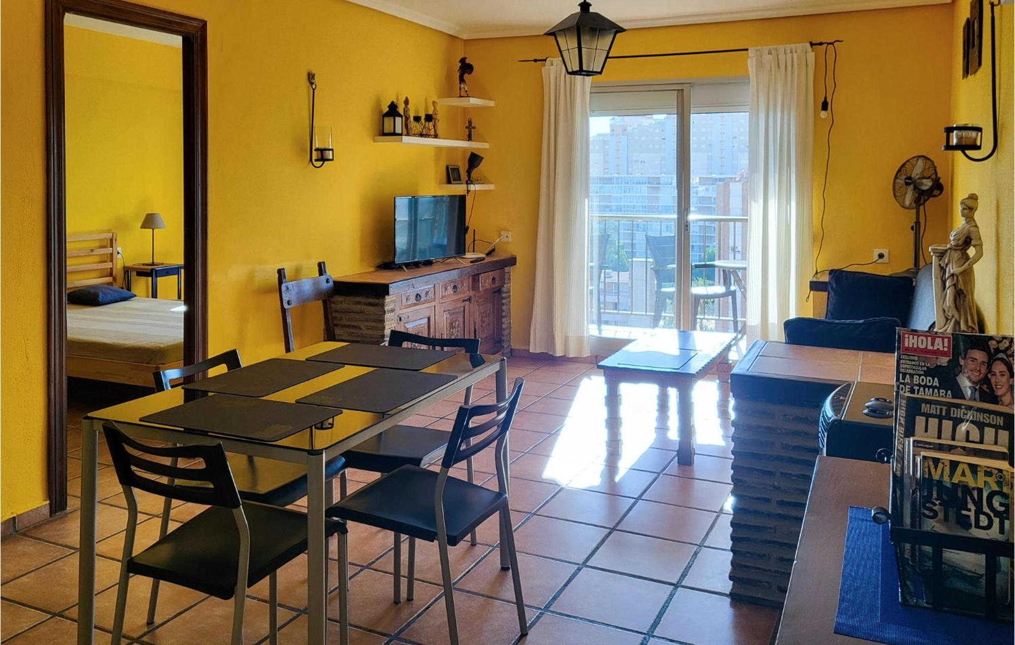2 Bedroom Cozy Apartment In El Campello Exterior photo